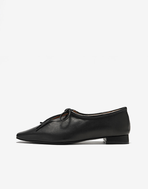 square lace-up loafer (black)